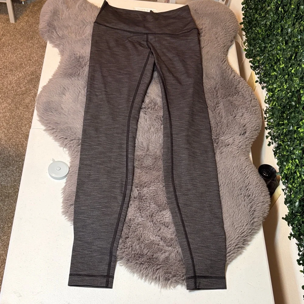 lululemon athletica Women's High-Rise Gray Leggings - Picture 6 of 6